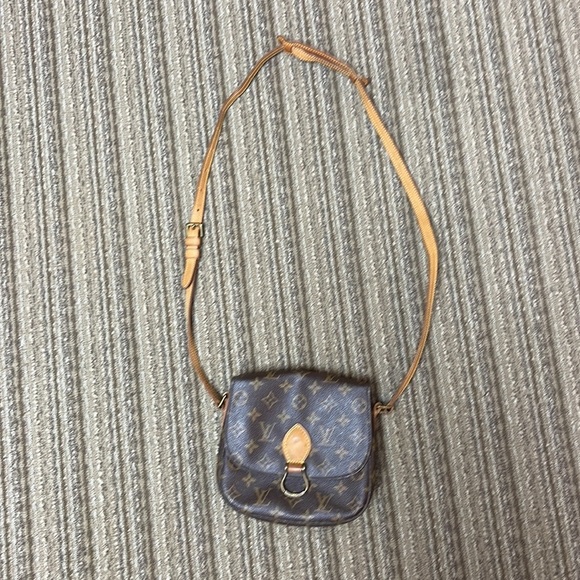 Louis Vuitton St Cloud - Picture 13 of 16